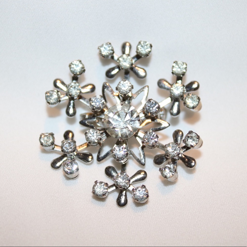 Vintage rhinestone snowflake brooch